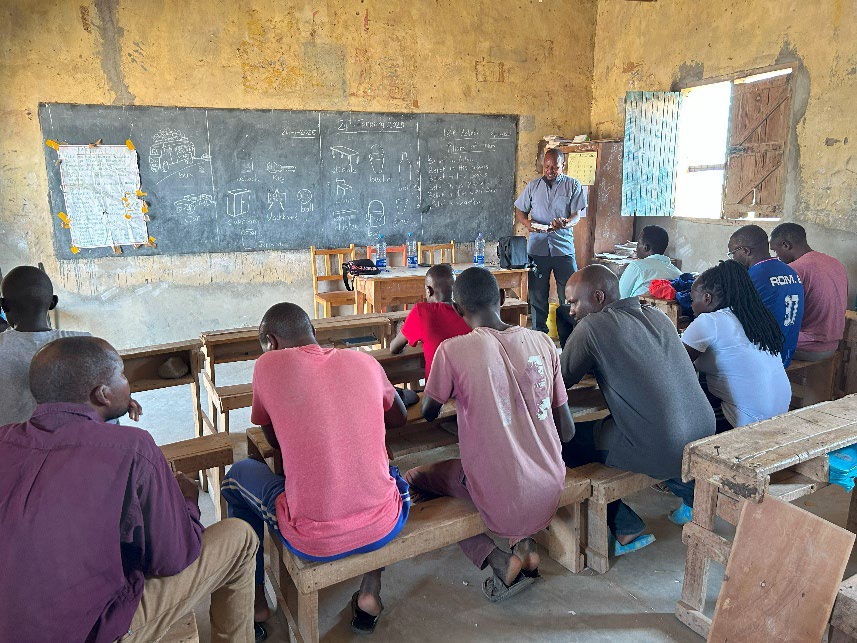 A local pastor encouraged a group of Christian workers with God's Word at a recent fellowship gathering.