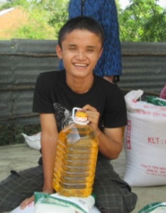 VOM helped Christians in Vietnam whose homes were destroyed by a typhoon. The government refused to help the believers because of their faith.