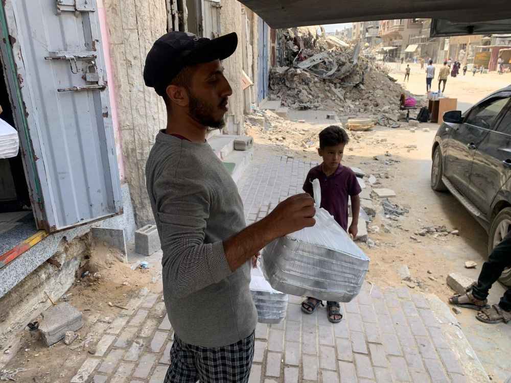 Pastor Hanna's team works to deliver food and eternal hope in Gaza.