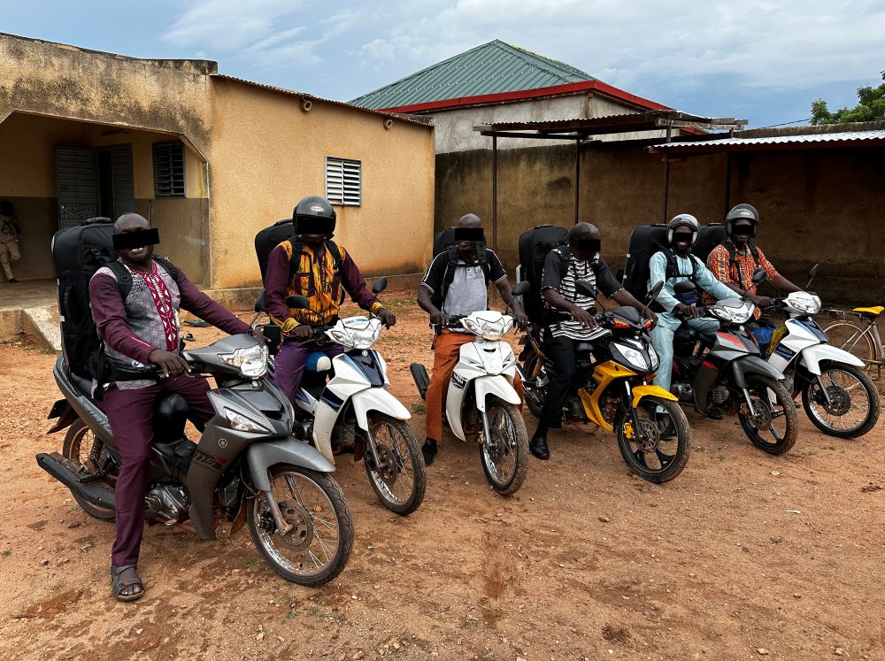 Evangelists equipped with solar projectors.