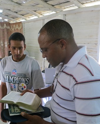 Believers continue to meet in areas of Cuba although authorities want to close churches down.